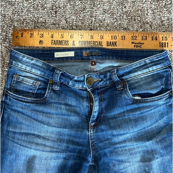 Kut from the Kloth Toothpick skinny jeans 6​ - Picture 5 of 14